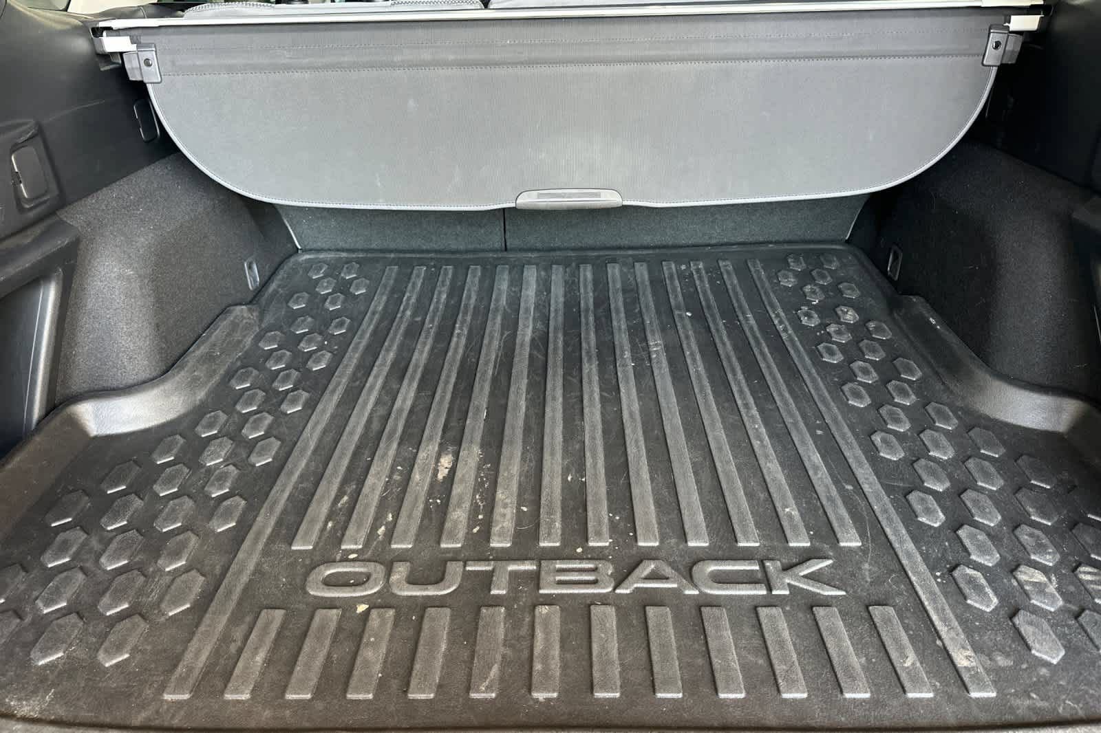 Used 2022 Subaru Outback Premium AWD/4WD image 15