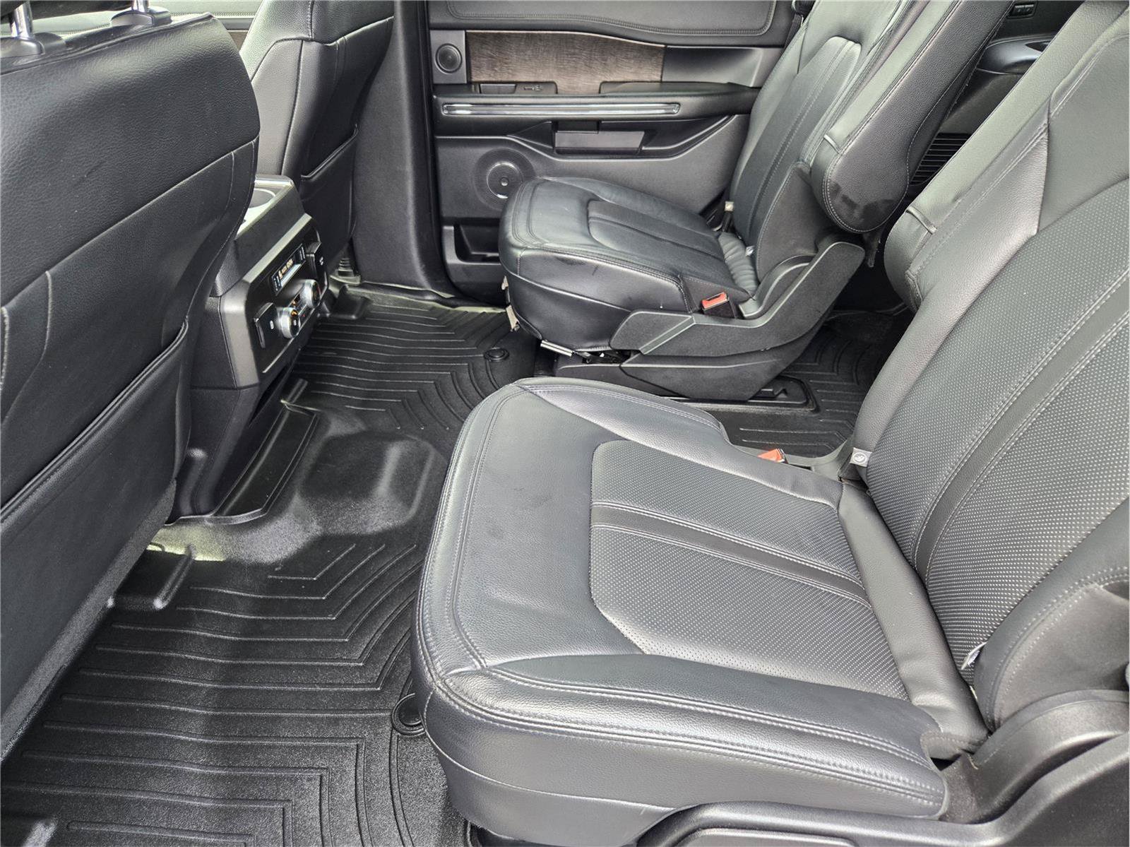 Certified 2018 Ford Expedition Limited w/ Equipment Group 302A AWD/4WD image 28
