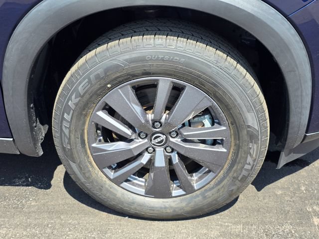 Used 2022 Nissan Pathfinder SV AWD/4WD image 6