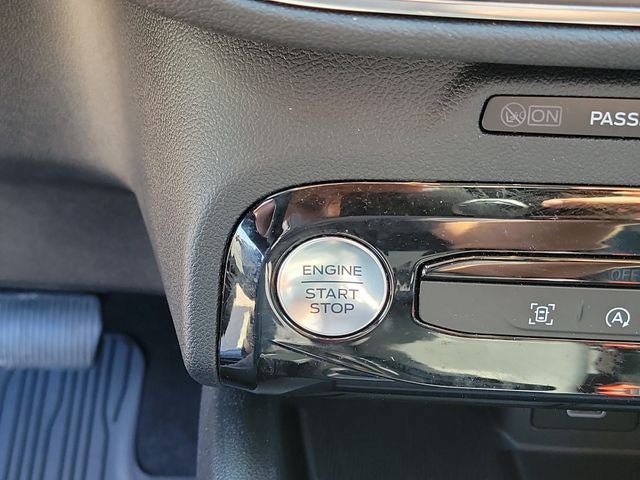 Certified 2025 Ford Escape Platinum AWD/4WD image 13