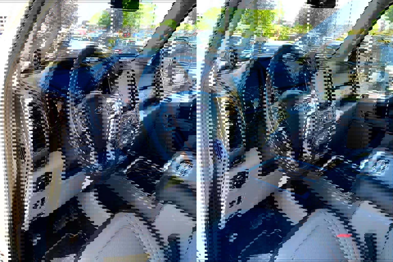 Certified 2022 Ford F250 Limited w/ FX4 Off-Road Package image 16