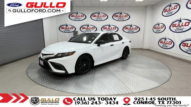Used 2022 Toyota Camry SE FWD image 4