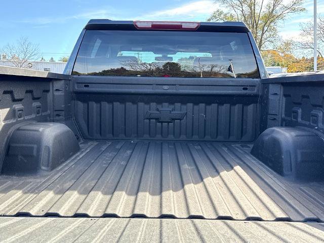Used 2020 Chevrolet Silverado 1500 Custom w/ Custom Value Package AWD/4WD image 7