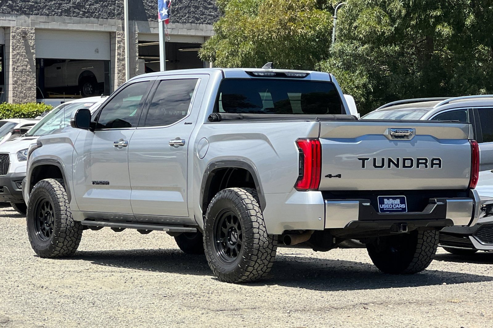 Used 2023 Toyota Tundra Limited w/ Power Package AWD/4WD image 6