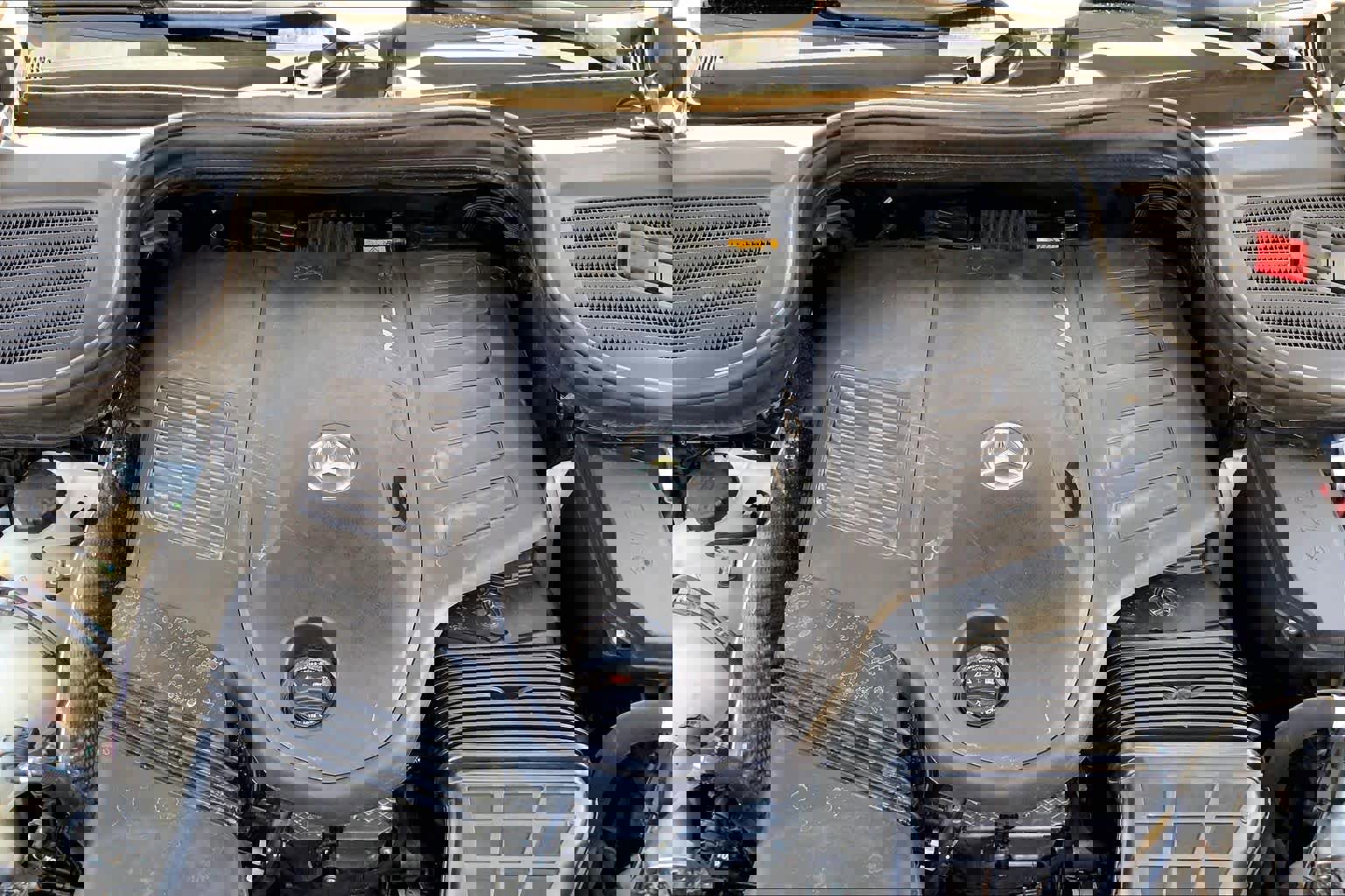 Used 2023 Mercedes-Benz GLS 450 4MATIC image 33