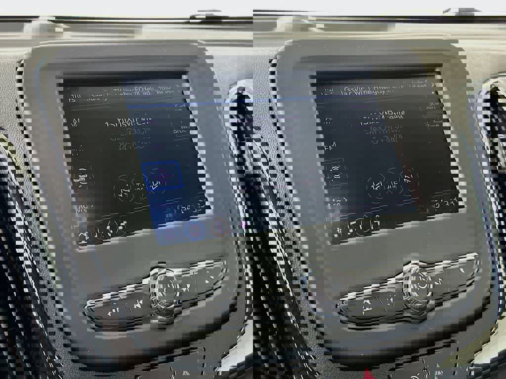 Used 2024 Chevrolet Equinox RS image 19