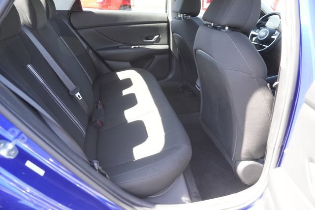 Used 2021 Hyundai Elantra SEL w/ Convenience Package image 15