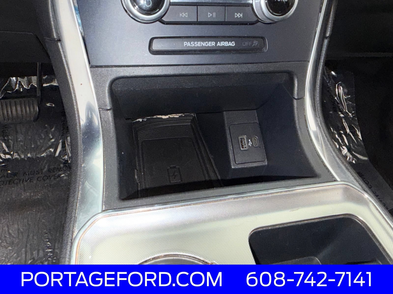 Certified 2022 Ford Edge Titanium w/ Equipment Group 301A AWD/4WD image 18