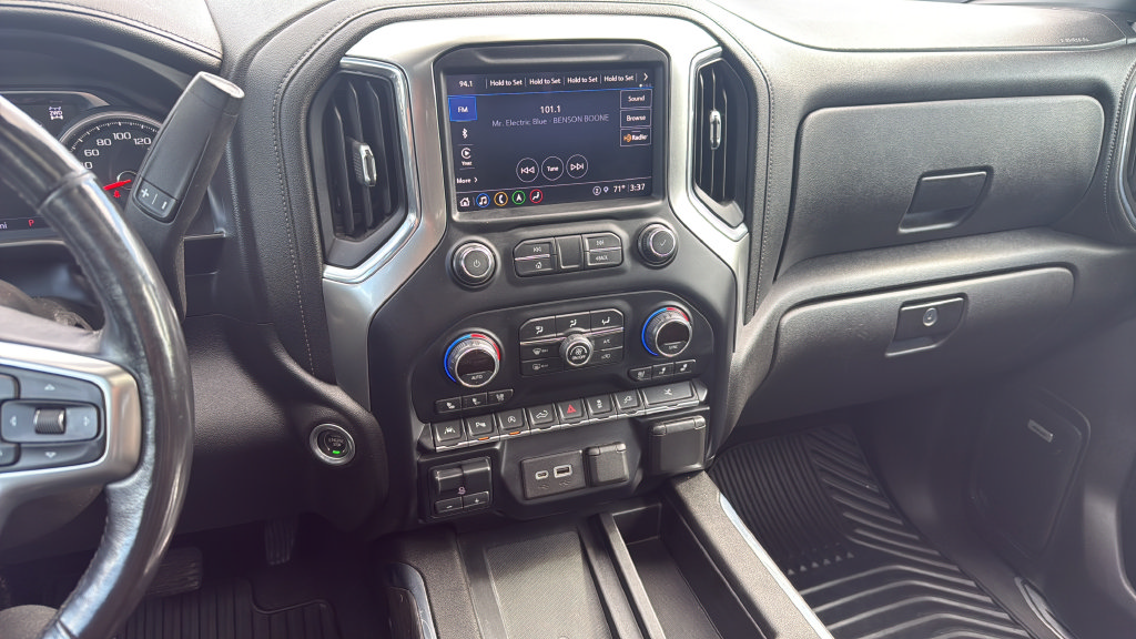 Used 2021 Chevrolet Silverado 1500 LTZ w/ LTZ Premium Package AWD/4WD image 24