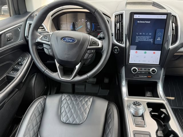 Certified 2024 Ford Edge Titanium AWD/4WD image 9