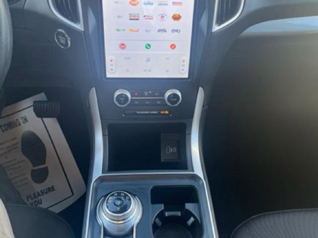 Certified 2022 Ford Edge SE w/ Cargo Accessory Package image 18