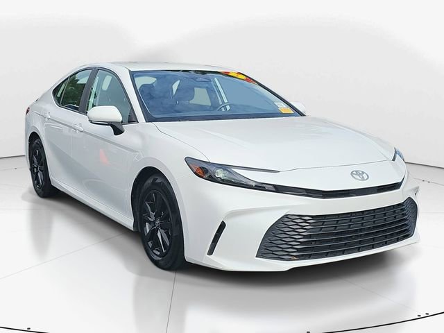 Used 2025 Toyota Camry LE FWD image 1