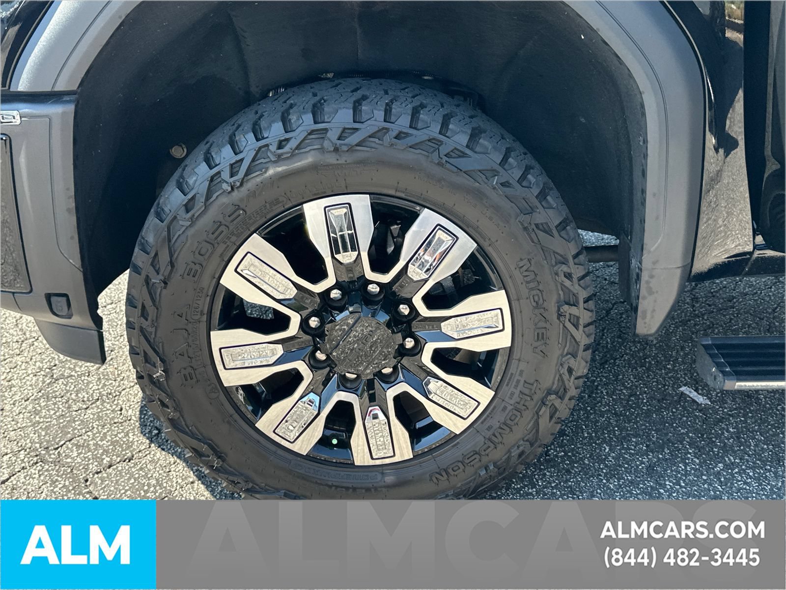 Used 2024 GMC Sierra 2500 Denali w/ Denali Reserve Package AWD/4WD image 12