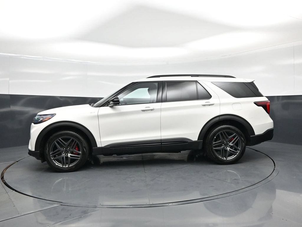 Certified 2025 Ford Explorer ST-Line w/ ST-Line Street Pack AWD/4WD image 25