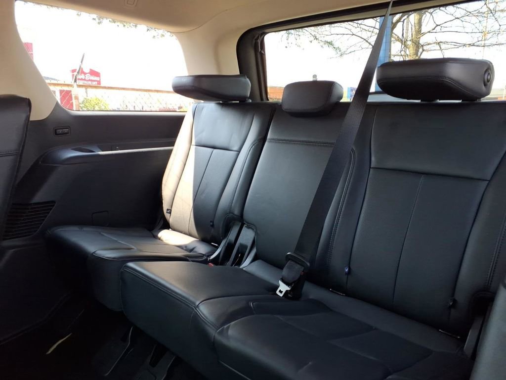 Certified 2024 Ford Expedition XLT AWD/4WD image 11