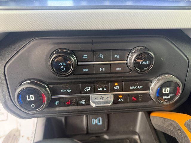 Certified 2023 Ford Bronco Badlands AWD/4WD image 16