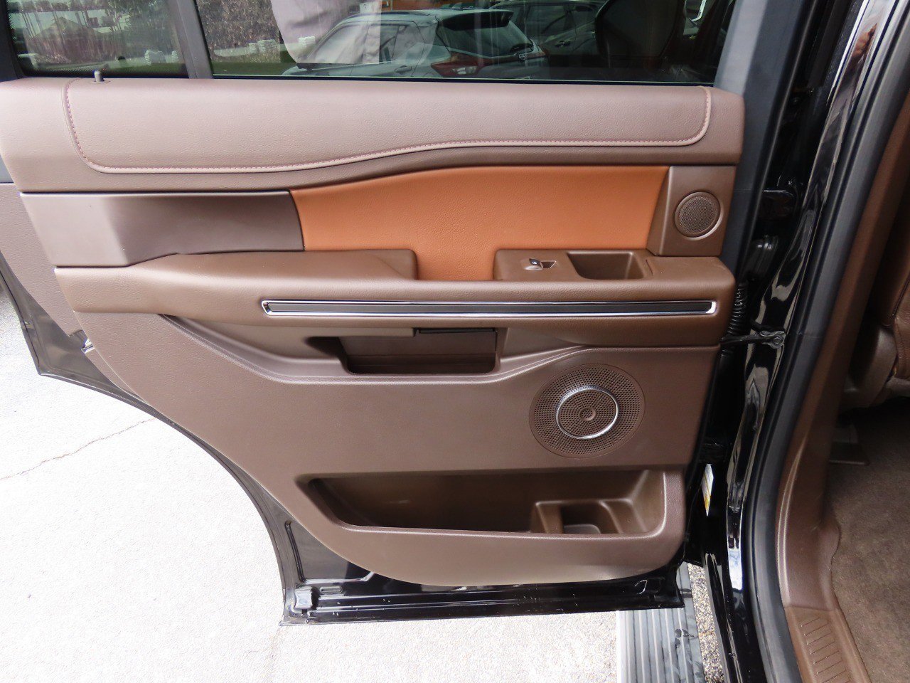 Certified 2024 Ford Expedition King Ranch AWD/4WD image 18