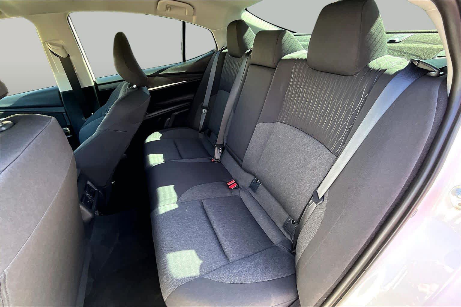 Used 2025 Toyota Camry LE FWD image 21
