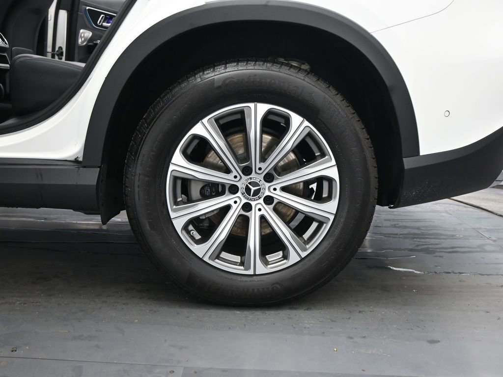 Used 2024 Mercedes-Benz GLC 300 image 47