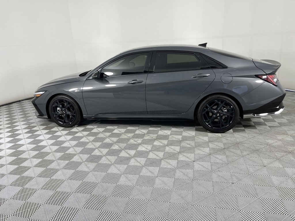 Used 2025 Hyundai Elantra N Line image 2