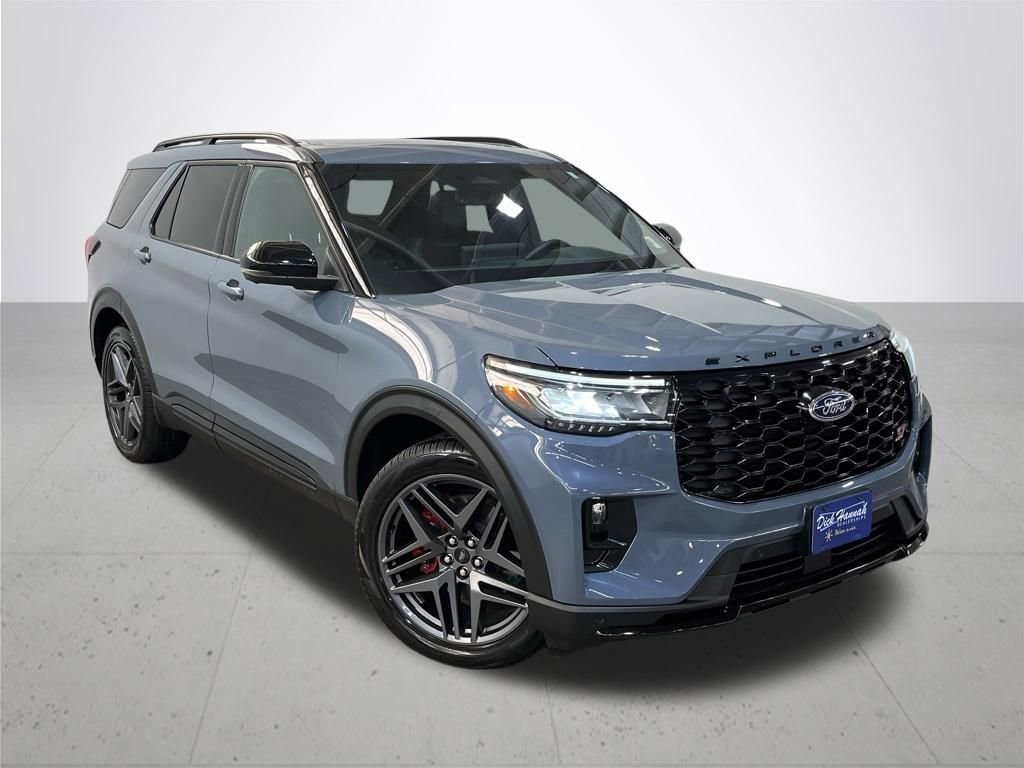 Certified 2025 Ford Explorer ST image 7