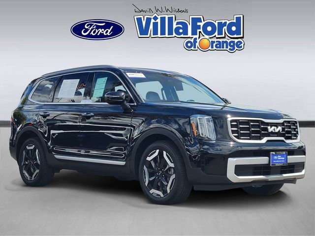 Used 2024 Kia Telluride S w/ S Sunroof Package