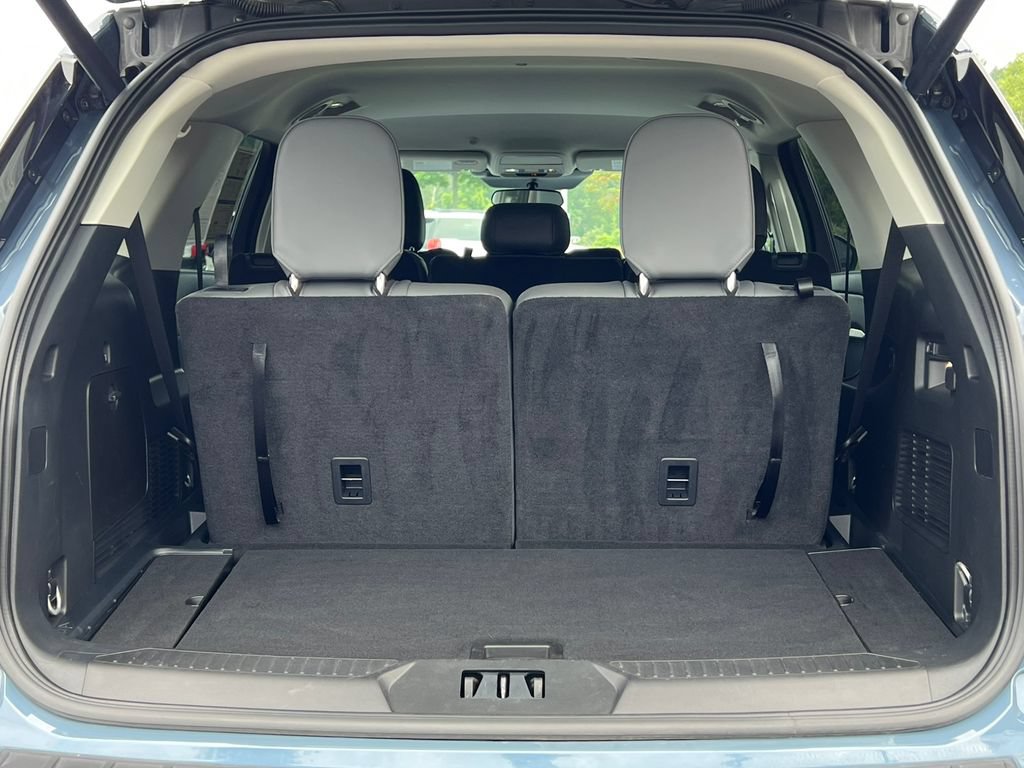 Certified 2025 Ford Explorer Active w/ Active Comfort Package AWD/4WD image 39