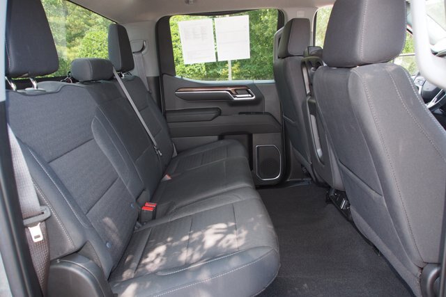 Used 2023 Chevrolet Silverado 1500 LT AWD/4WD image 14