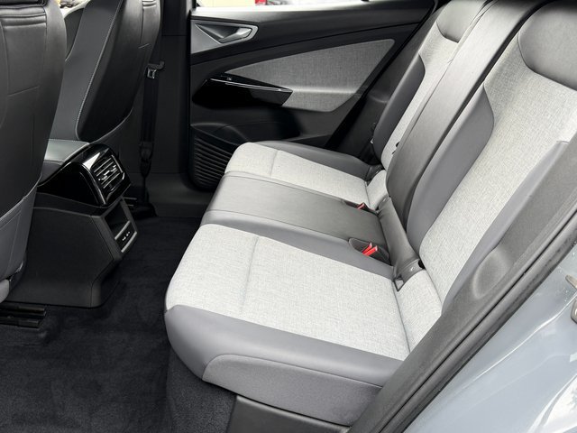 Used 2024 Volkswagen ID.4 2WD image 7