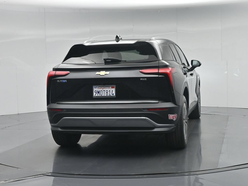 Used 2024 Chevrolet Blazer EV LT AWD/4WD image 58