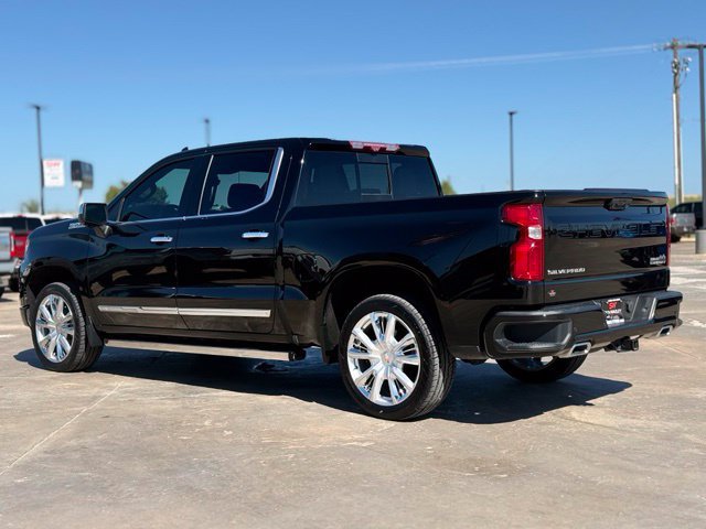 Used 2023 Chevrolet Silverado 1500 High Country w/ Technology Package AWD/4WD image 5