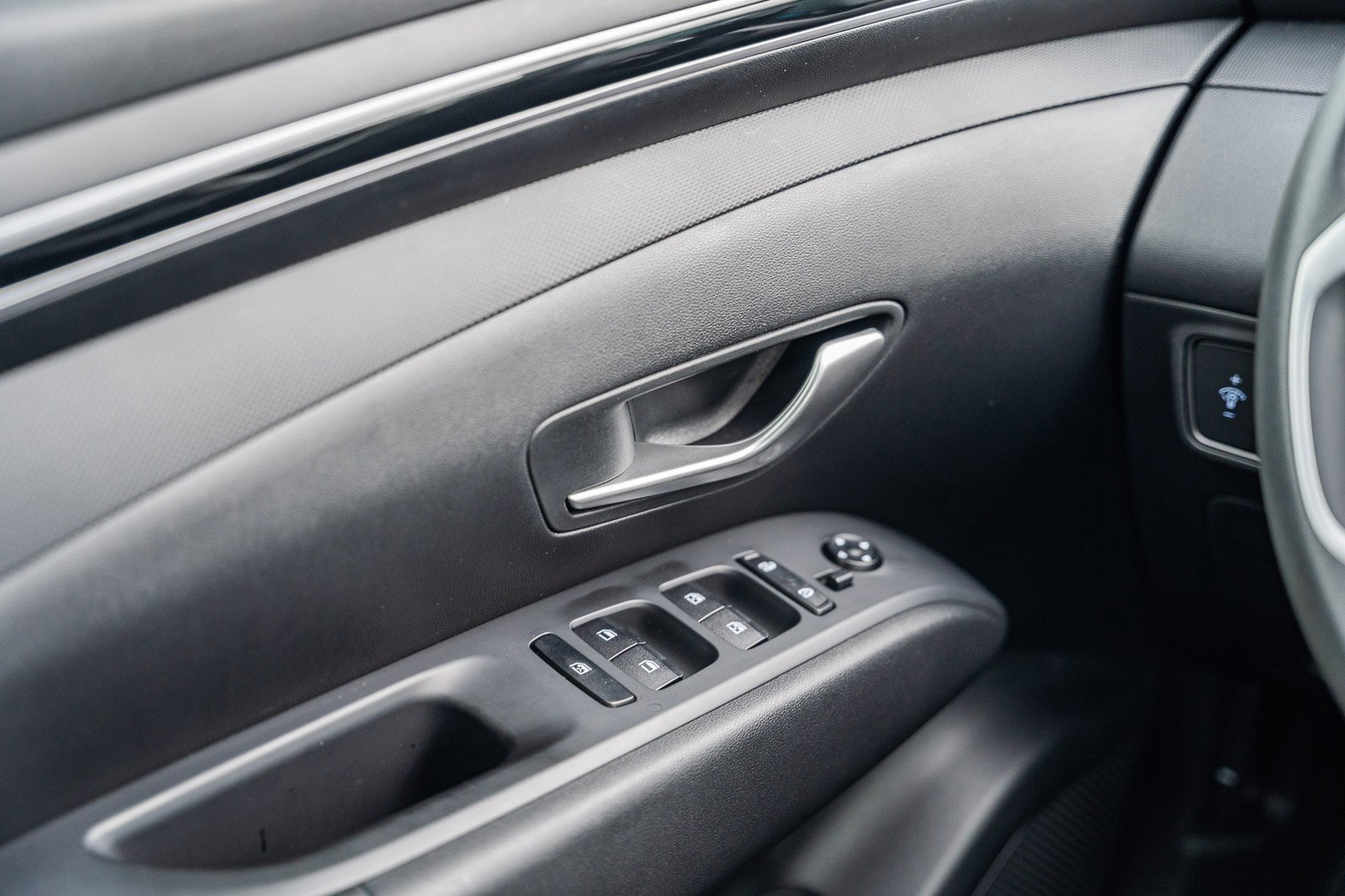 Used 2024 Hyundai Santa Cruz Night image 28