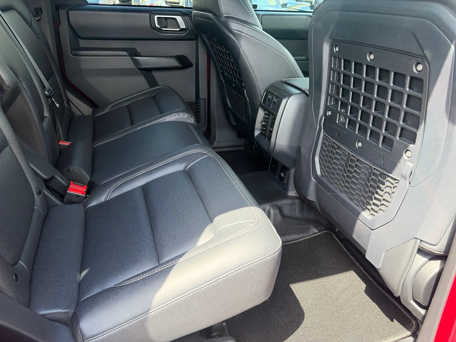 Certified 2025 Ford Bronco Badlands AWD/4WD image 21