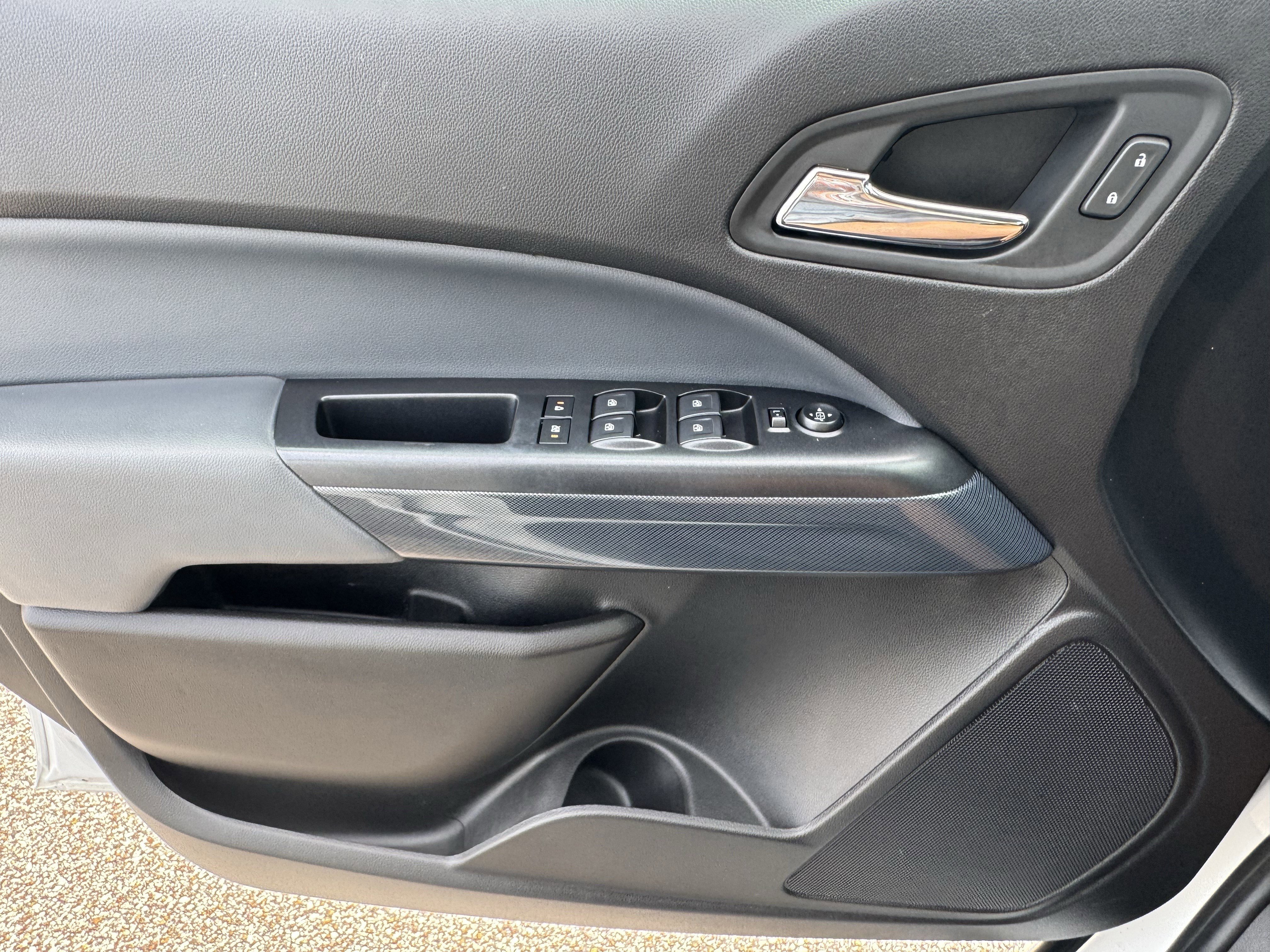 Used 2021 Chevrolet Colorado Z71 w/ Safety Package image 14