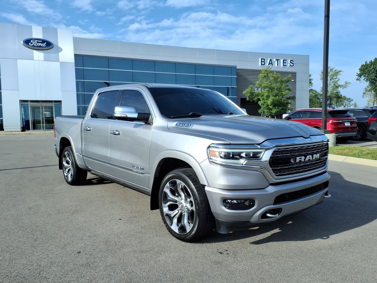 Used 2022 RAM 1500 Limited w/ Body Color Bumper Group