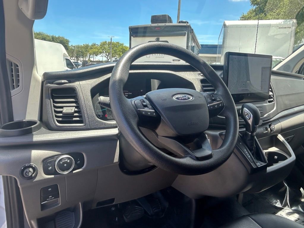 Certified 2024 Ford Transit 350 Low Roof image 32