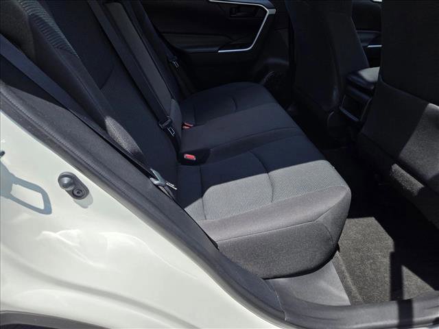 Used 2021 Toyota RAV4 LE FWD image 17