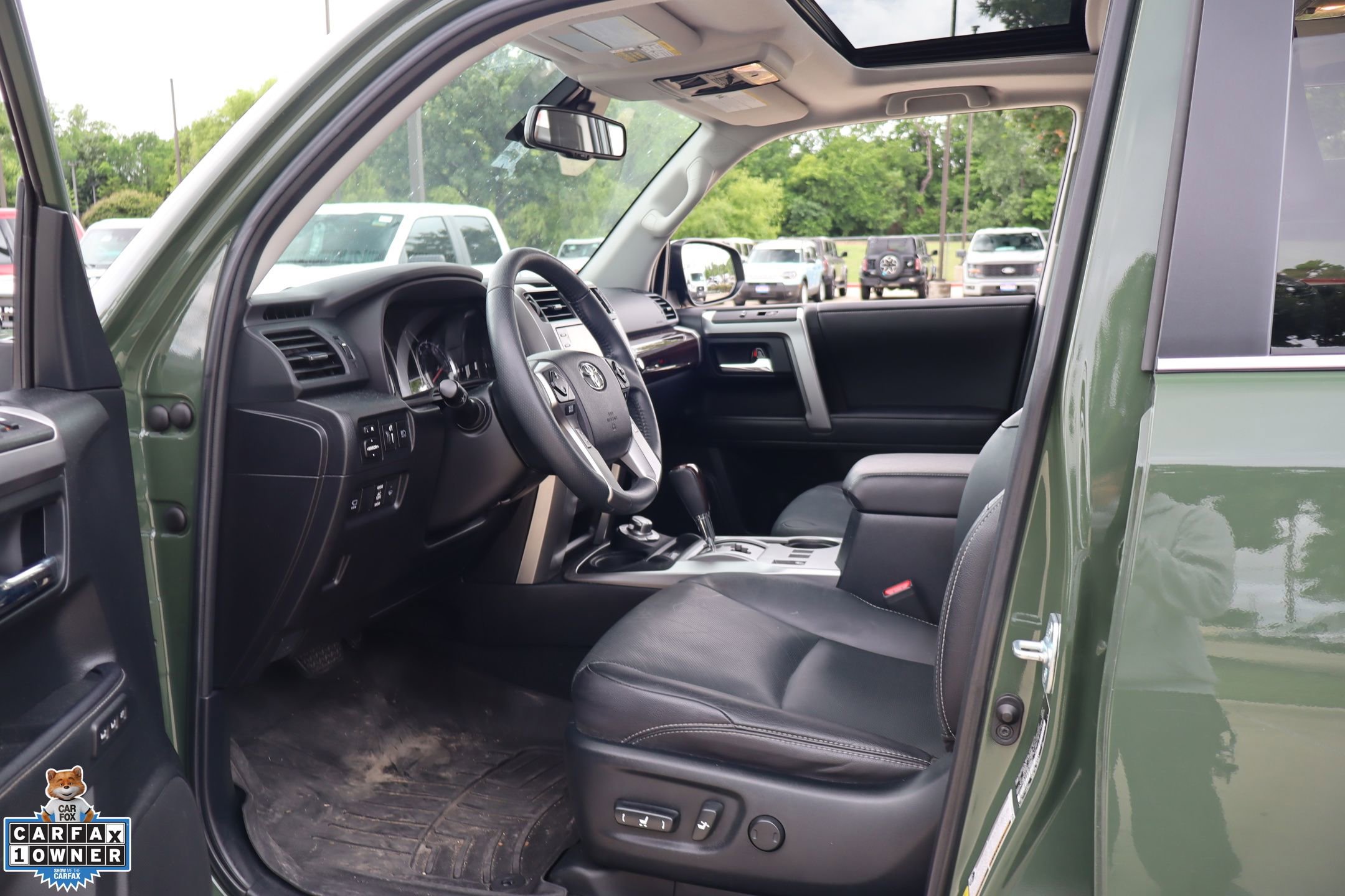 Used 2022 Toyota 4Runner Limited AWD/4WD image 28