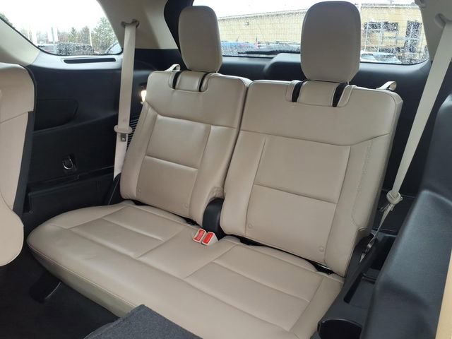 Certified 2022 Ford Explorer XLT w/ Equipment Group 202A image 13