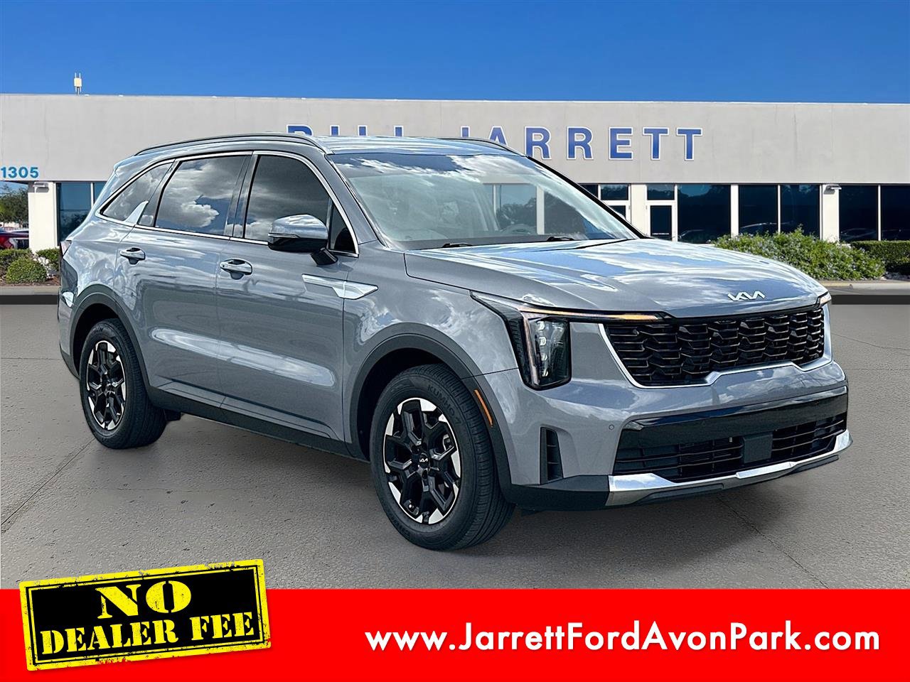 Used 2025 Kia Sorento S image 7