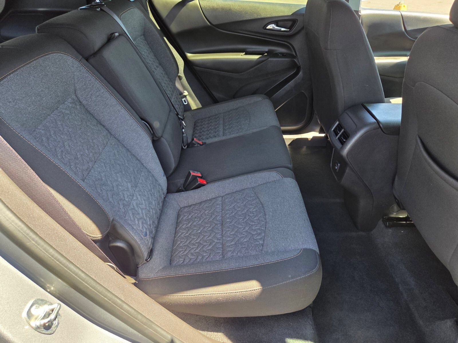Used 2024 Chevrolet Equinox LT FWD image 14
