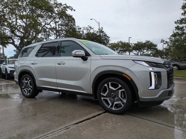 Used 2024 Hyundai Palisade Limited image 7