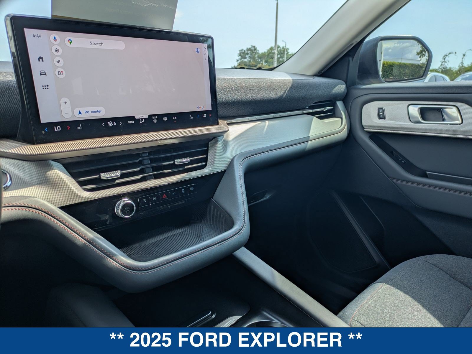 Certified 2025 Ford Explorer Active RWD image 31