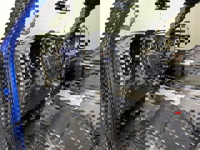 Certified 2022 Ford F350 Lariat w/ Lariat Ultimate Package image 3