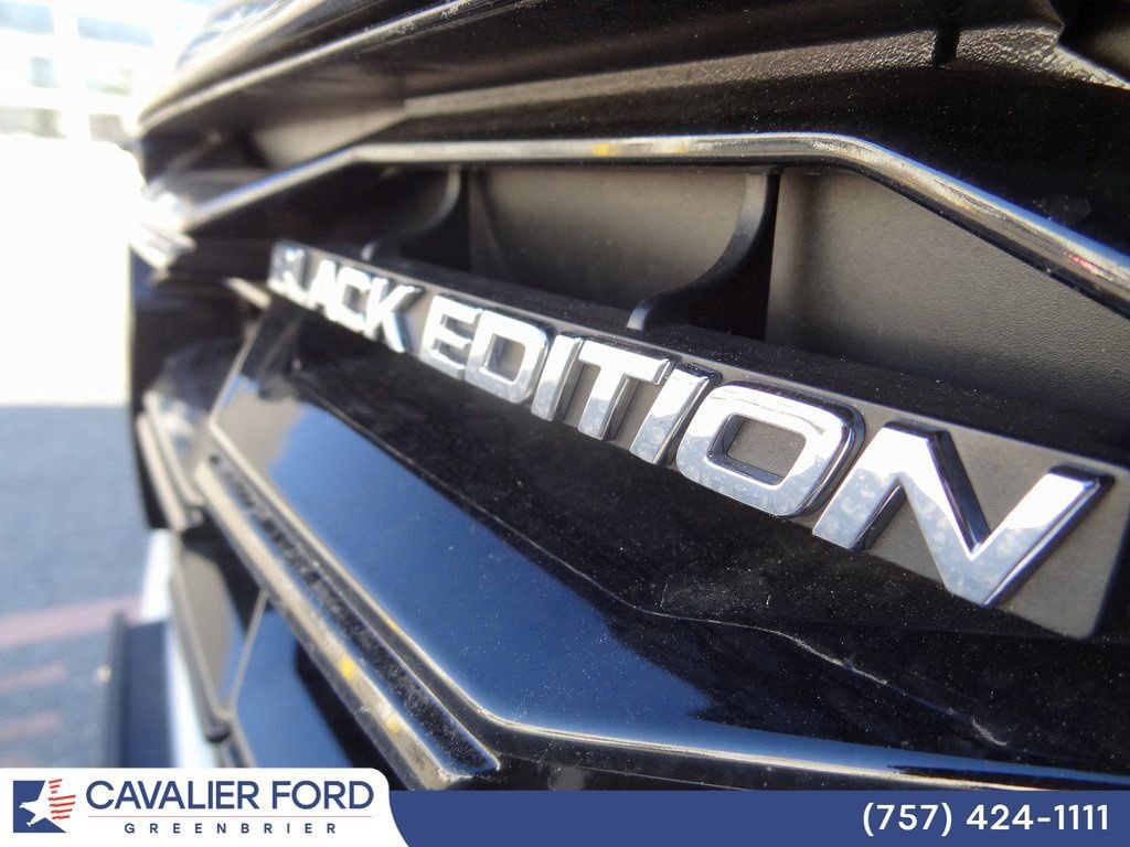 Used 2025 Honda Pilot Black Edition image 15