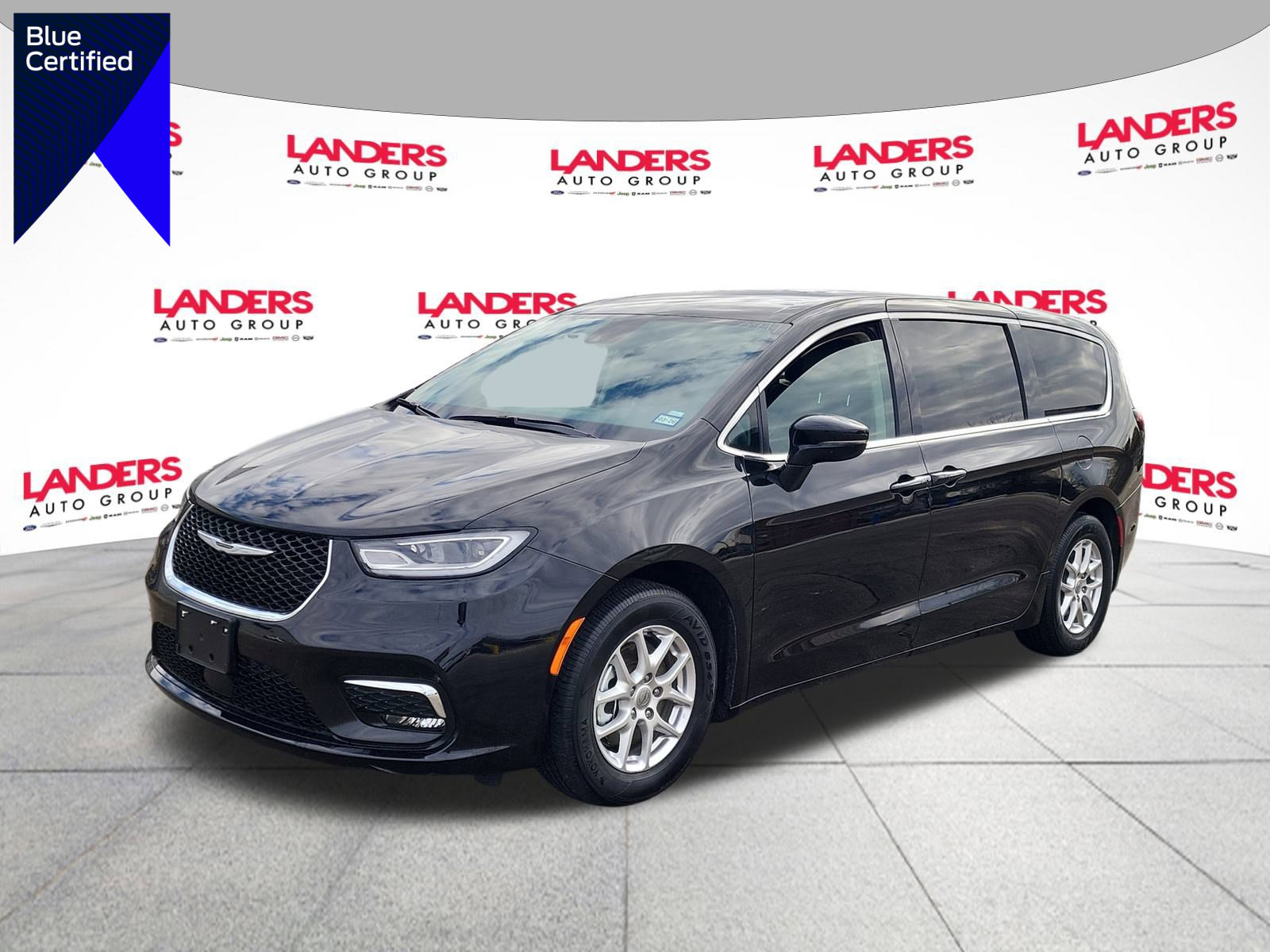 Used 2024 Chrysler Pacifica Touring-L