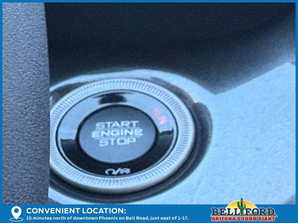 Used 2023 Jeep Grand Cherokee L Laredo image 32