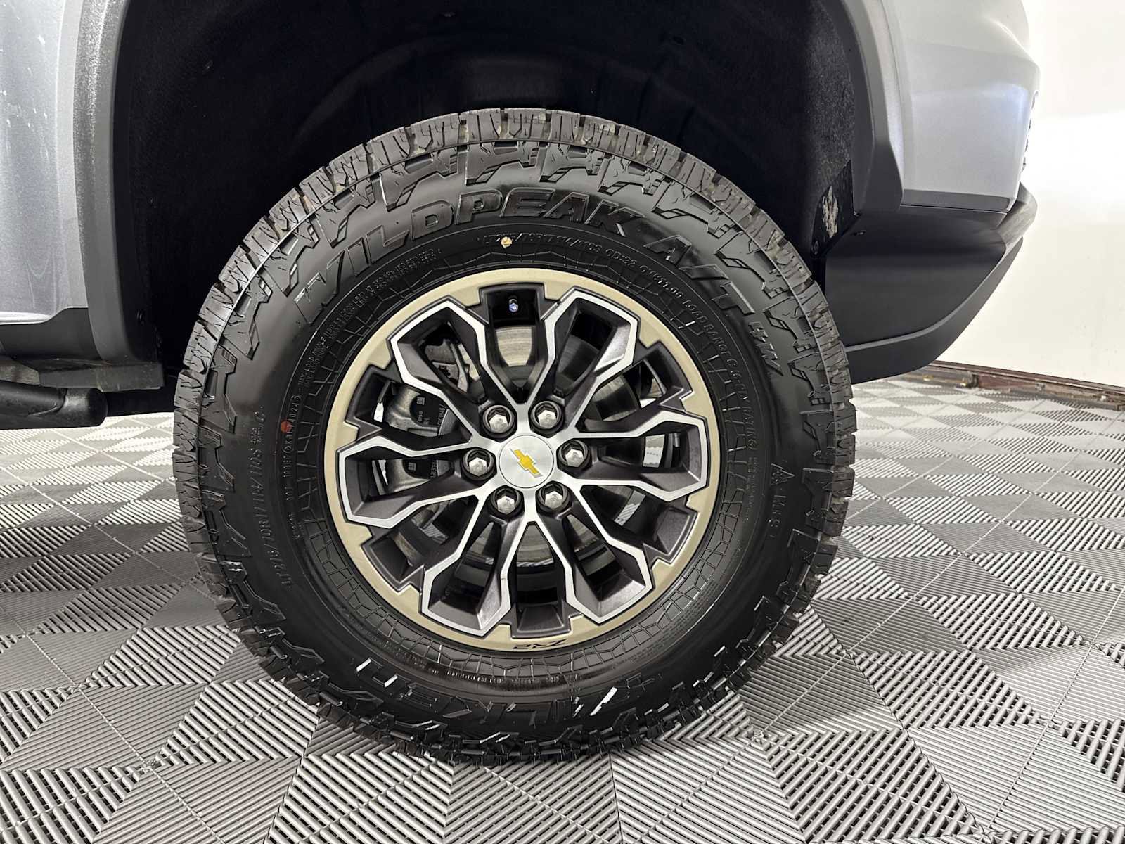 Used 2021 Chevrolet Colorado ZR2 image 13