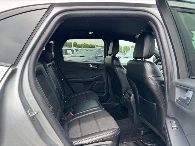 Certified 2024 Ford Escape ST-Line AWD/4WD image 10
