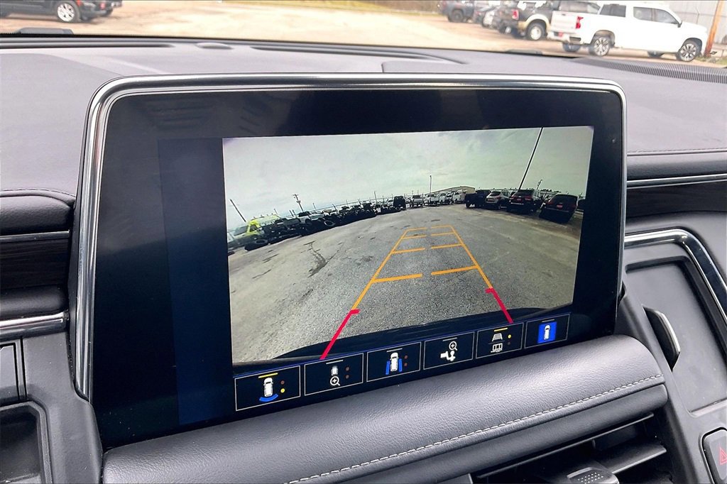 Used 2022 Chevrolet Tahoe Z71 w/ Luxury Package image 13